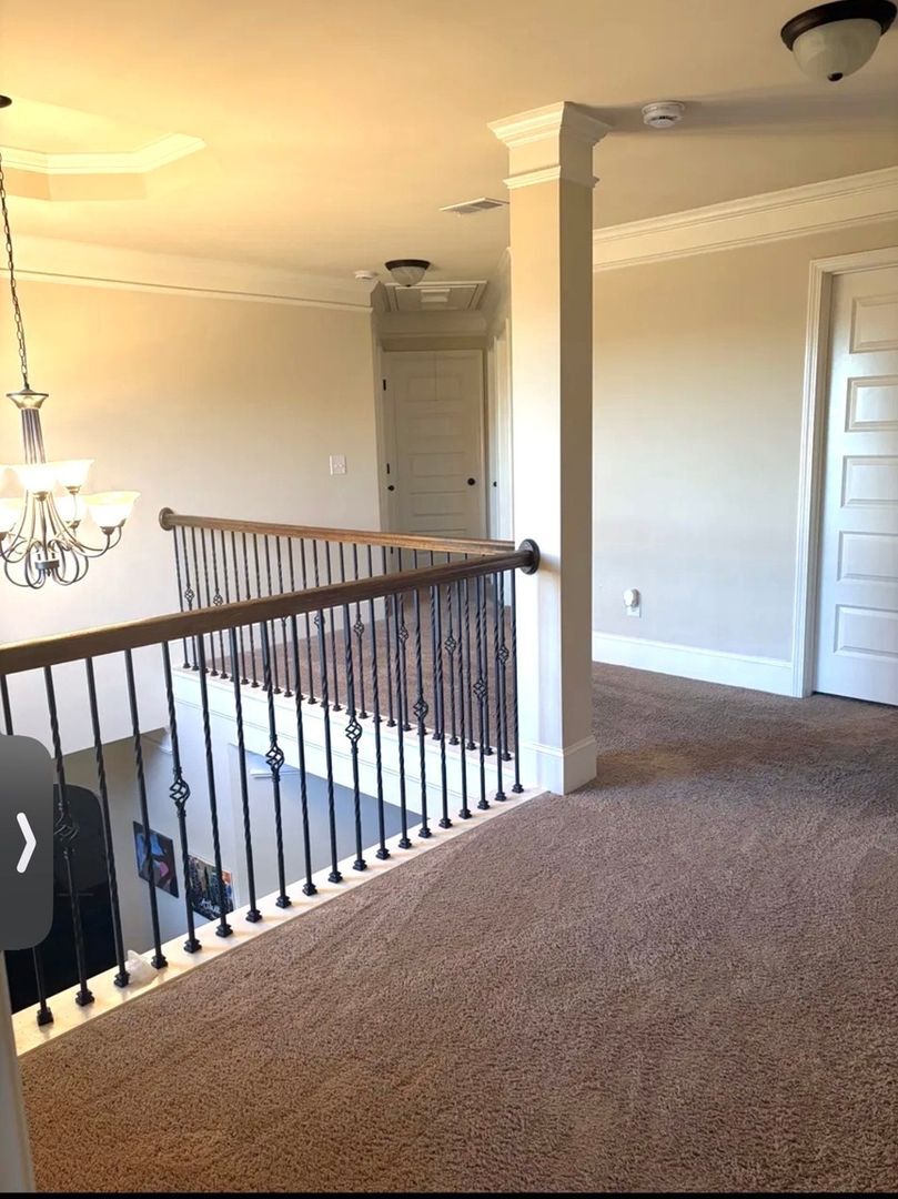 Building Photo - 633 Corsica Ln