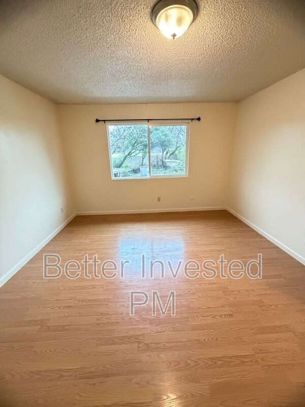 Building Photo - 175 Oak Manor Ct