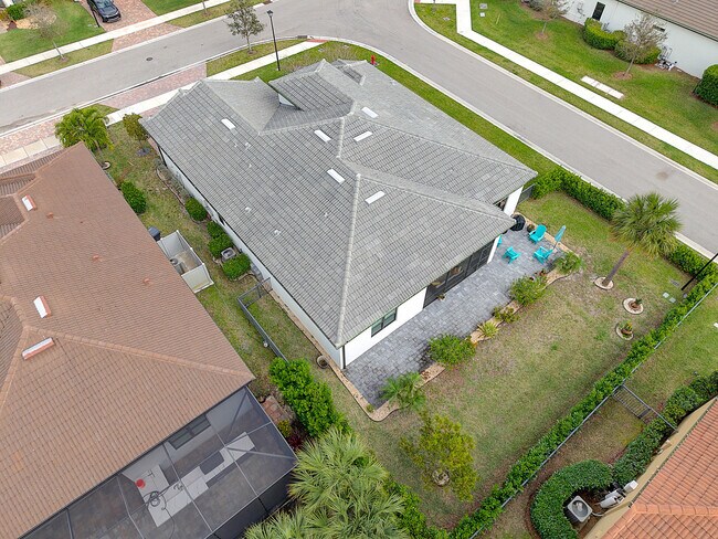 Building Photo - 8324 Pedigree Cir