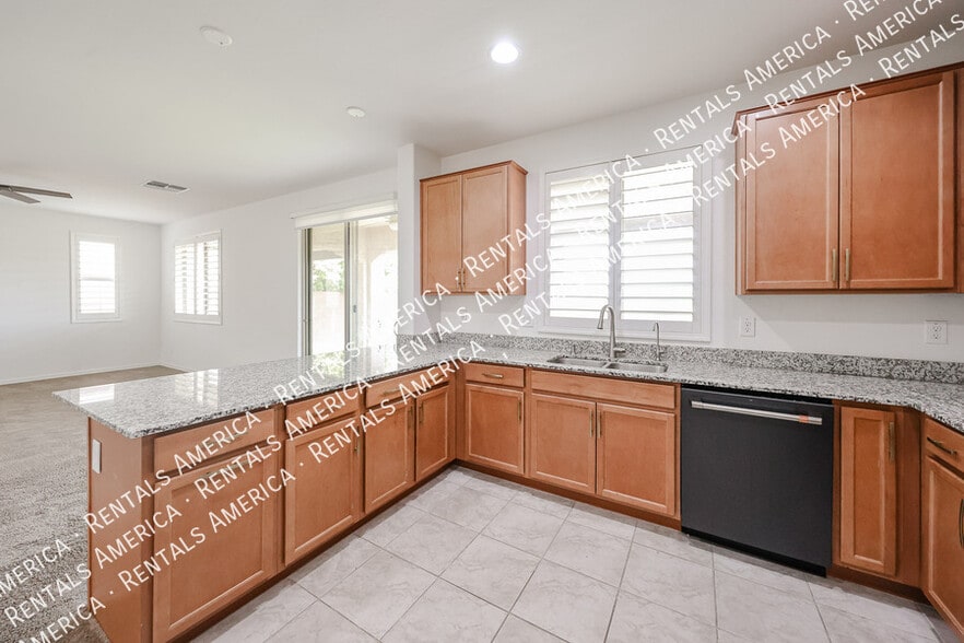 Building Photo - 13487 N 174th Ave