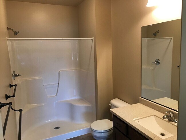 Building Photo - 2724 Bobcat Dr