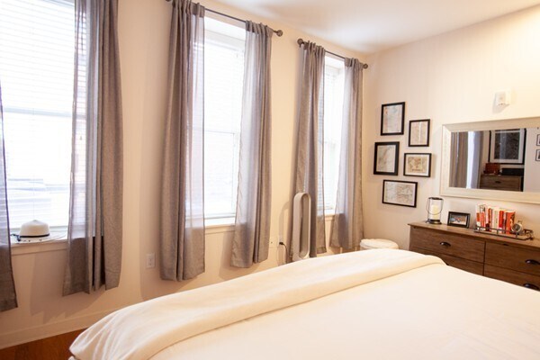 Building Photo - 59 Cooper St