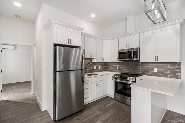 Building Photo - 1083 US-9