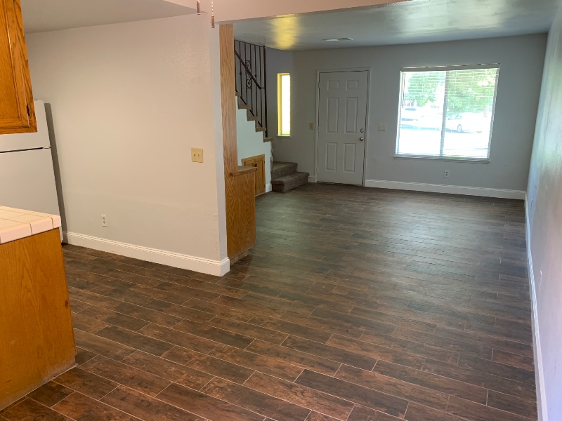 Building Photo - 1636 W N Bear Creek Dr