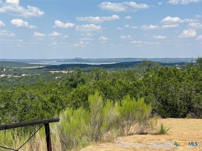 Primary Photo - 901 Madrona Dr