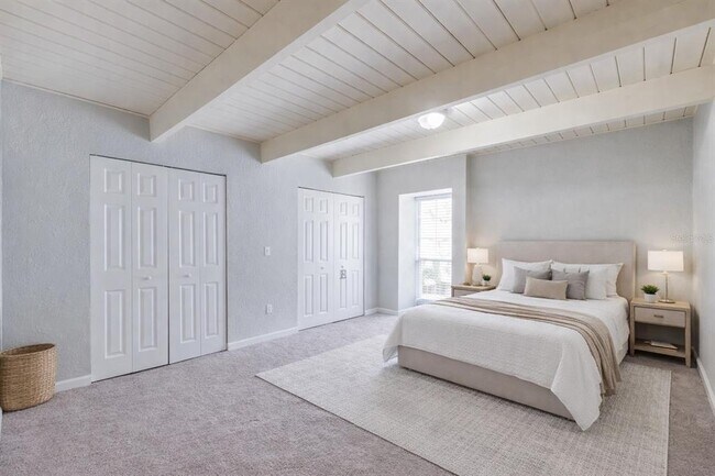 Building Photo - 772 E Michigan St