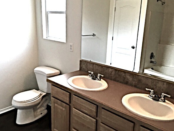 Building Photo - 9707 W Brogan Dr
