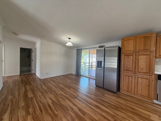 Building Photo - 3 Bed 2 Bath in Almo