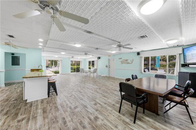 Building Photo - 3021 Sandpiper Bay Cir