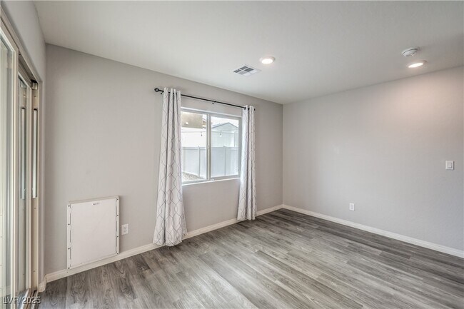 Building Photo - 4223 Wind Mesa Dr