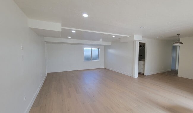 Building Photo - 1652 W Brooke St