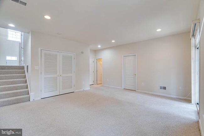 Building Photo - 12587 Birkdale Way