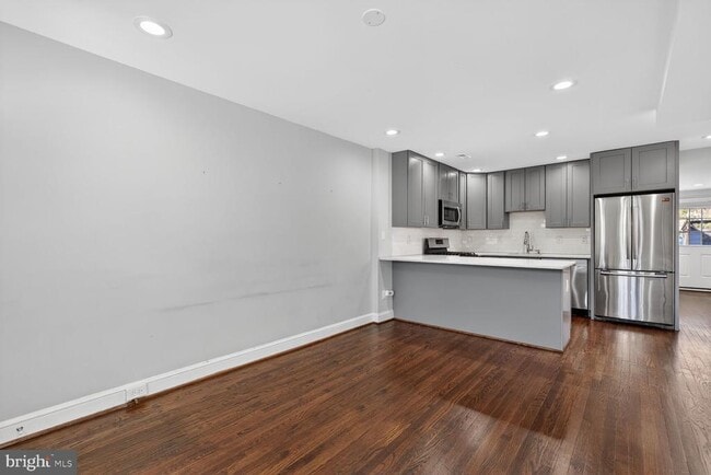 Building Photo - 124 Baggett Pl