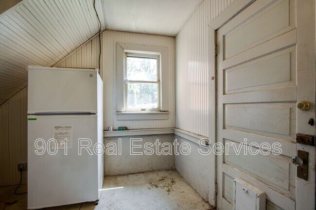 Building Photo - 1234 Vinton Ave