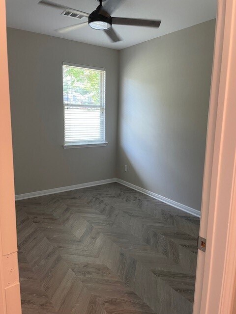 Building Photo - 3411 Country Club Blvd