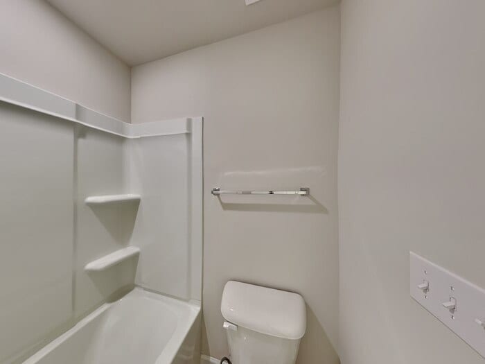 Building Photo - 130 Wayne Ln