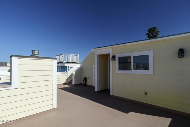 Building Photo - 121 Los Angeles Ave