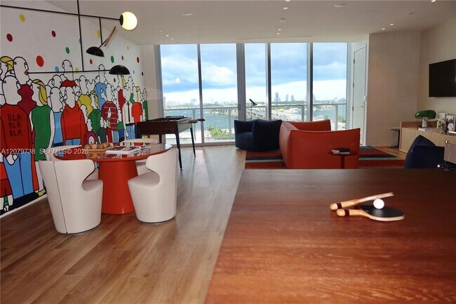 Building Photo - 1400 Biscayne Blvd