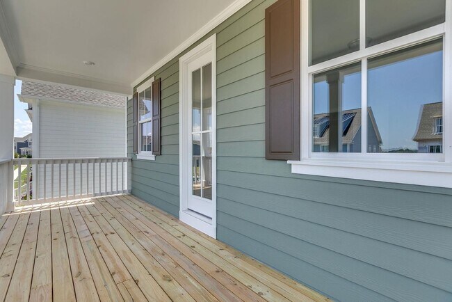 Building Photo - Welcome to your dream home in desirable Tollgate Village!