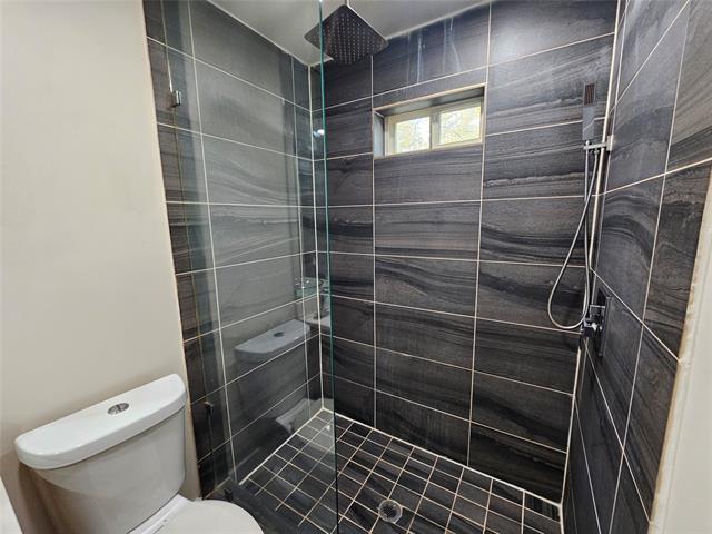 Building Photo - 4806 Virginia Ave