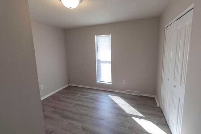 Building Photo - 319 West Blvd N