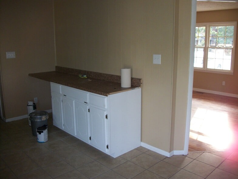 Building Photo - 2051 Martin Luther King Dr Lumberton, NC 28358