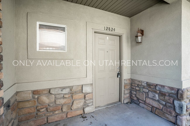 Building Photo - 12824 S Timber Run Dr