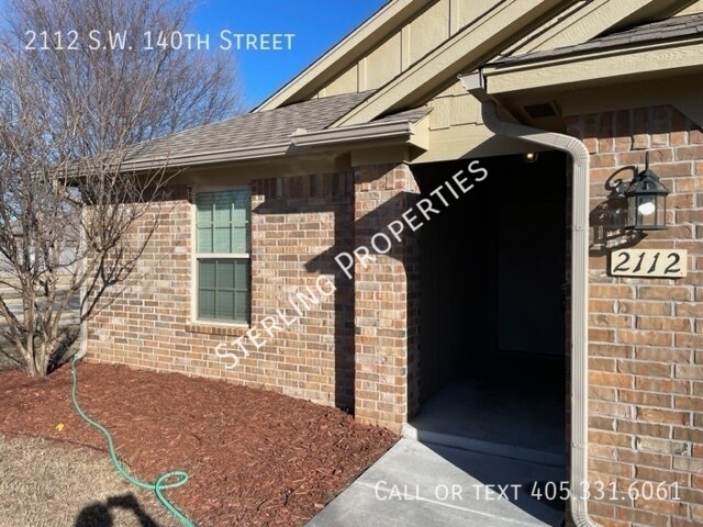 Building Photo - 2112 SW 140th St