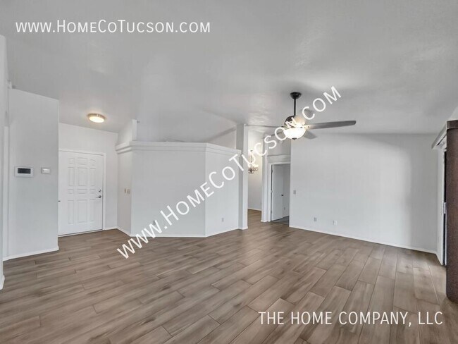 Building Photo - 1519 W Bloomfield Pl