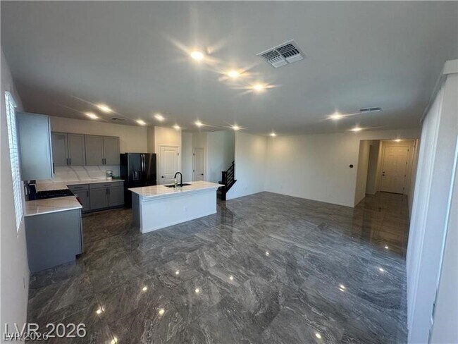 Building Photo - 6634 Tumoulin St