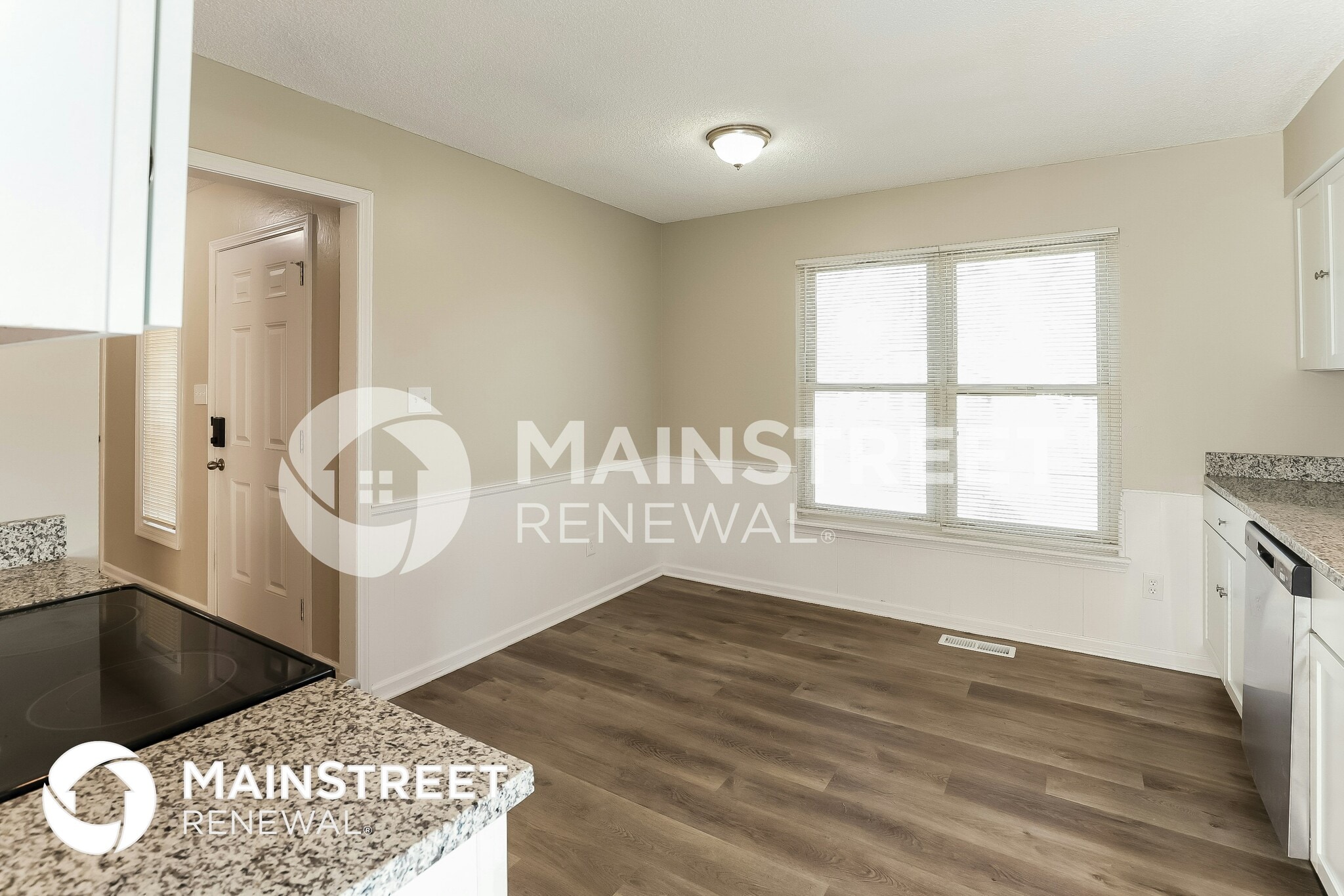 Building Photo - 821 E Northview St