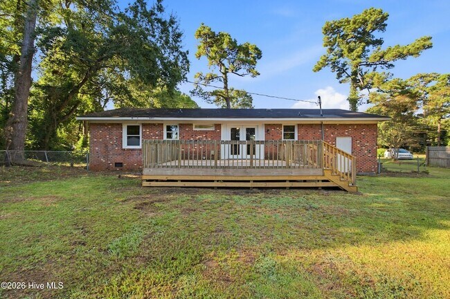 Building Photo - 130 Mohican Trail