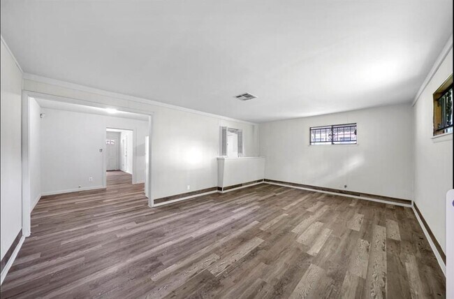 Building Photo - 3207 Florida St