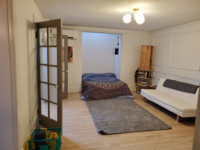 Building Photo - Laurel220 (KC-JF)