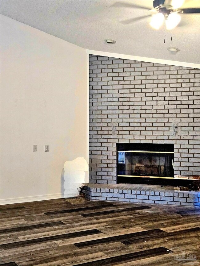 Building Photo - 5808 Hermitage Cir