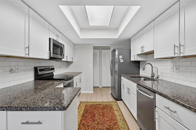 Building Photo - 2113 Hailstone Cir