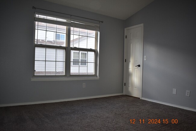 Building Photo - Littleton 3 BEDROOMS - GREAT LOCATION