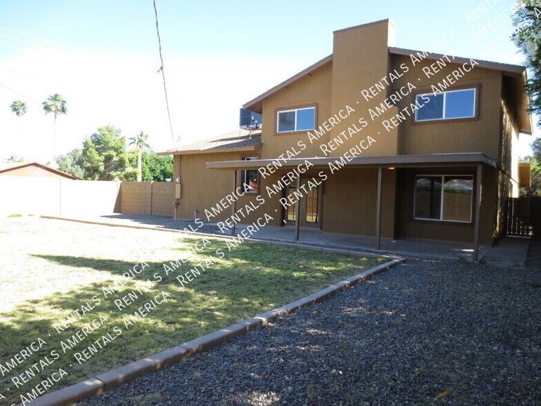 Building Photo - 238 E Ellis Dr