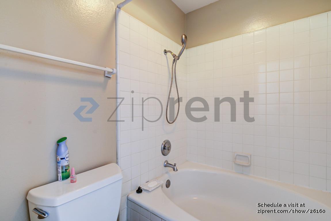 Building Photo - 67 Silkberry