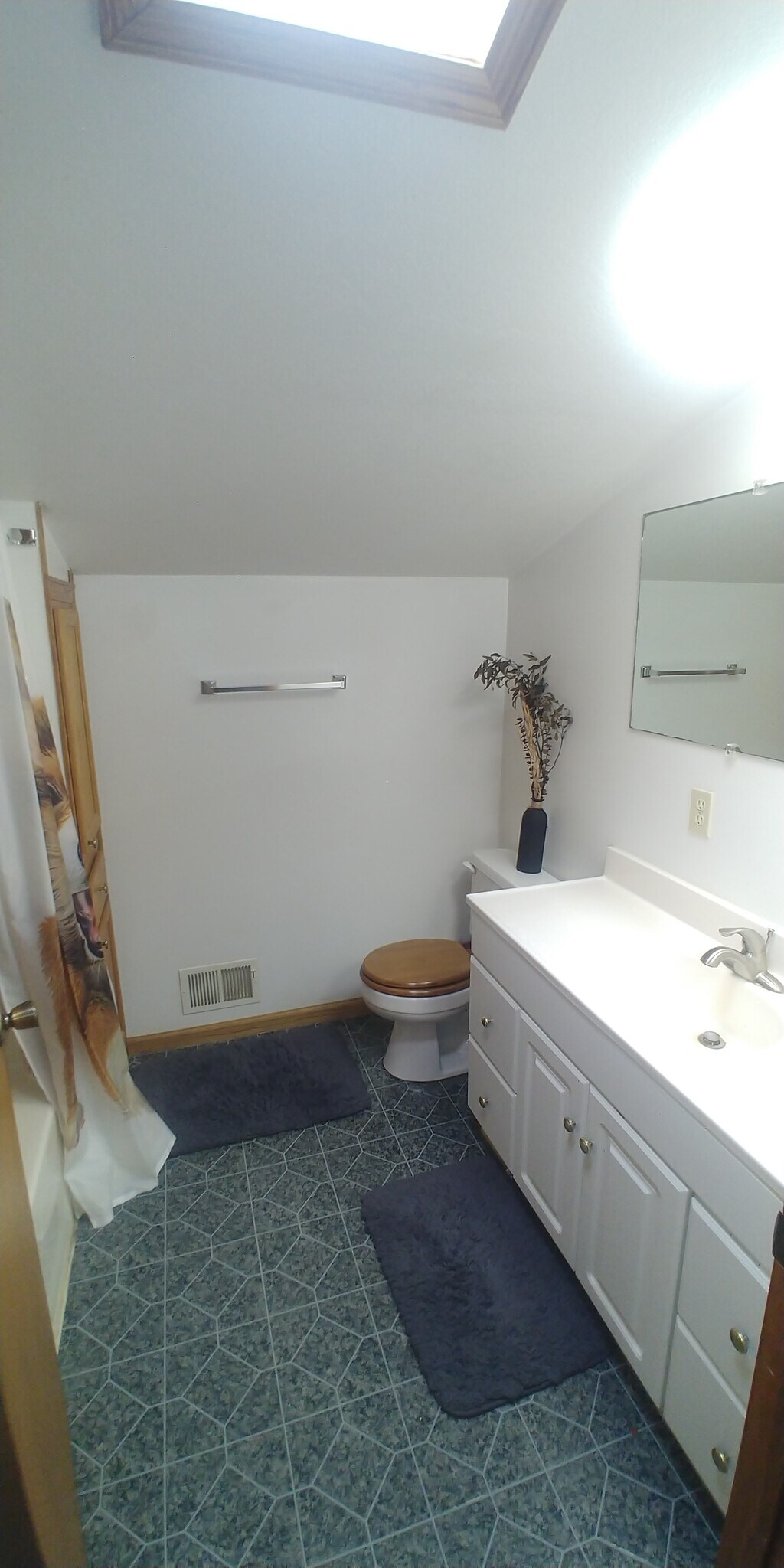 Building Photo - 7918 E 500N Rd