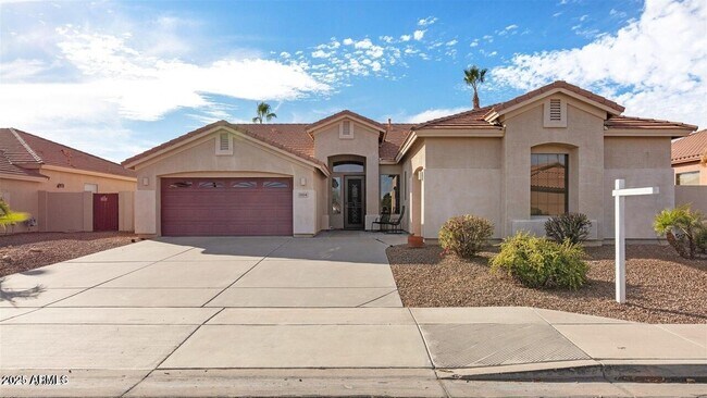Primary Photo - 2334 S Vincent
