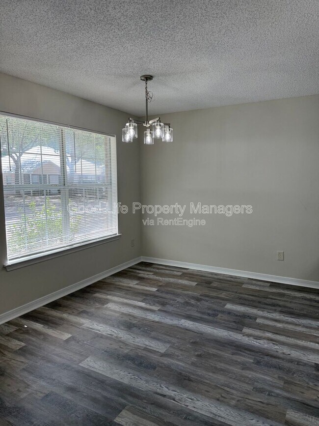 Building Photo - 9980 Bowman Ave
