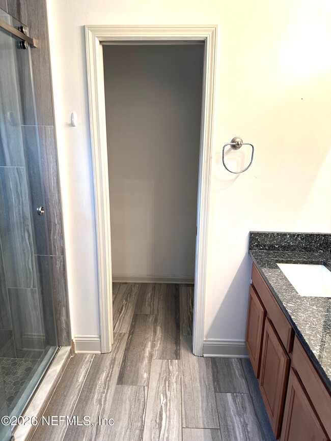 Building Photo - 5388 Hidden Gardens Dr