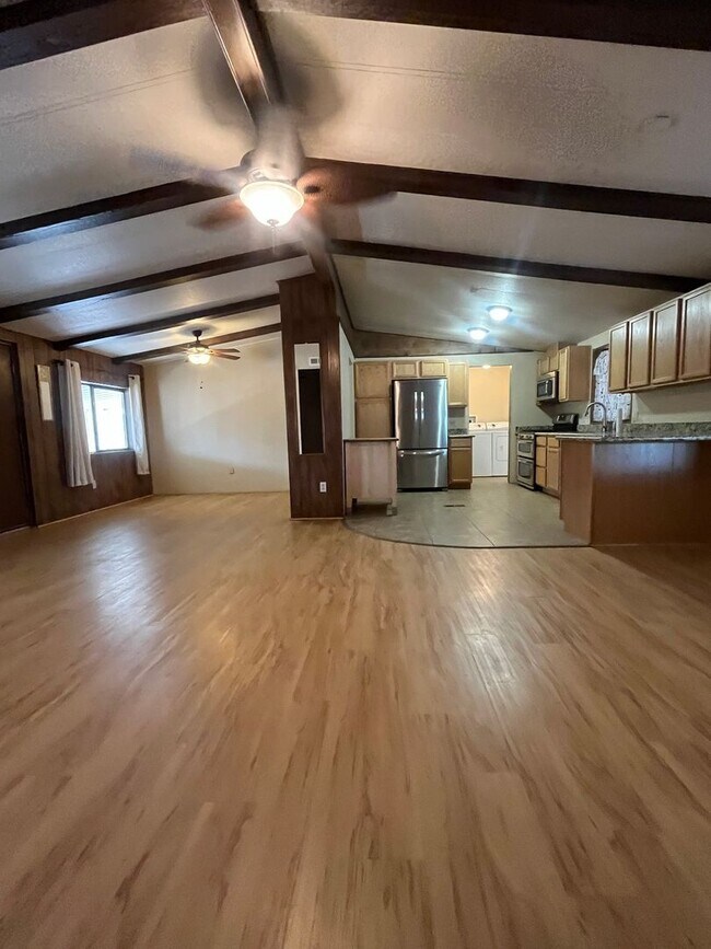 Building Photo - Beautiful home and Views on land.