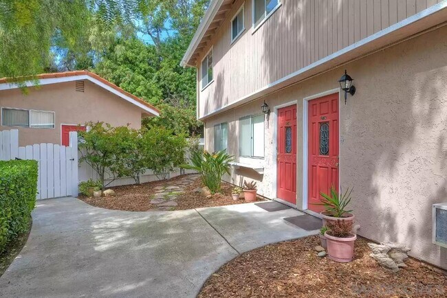 Primary Photo - 3736 Bonita Canyon Rd