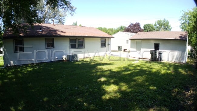 Building Photo - 2237 C Ave NW