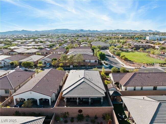 Building Photo - 359 Con Brio Ln