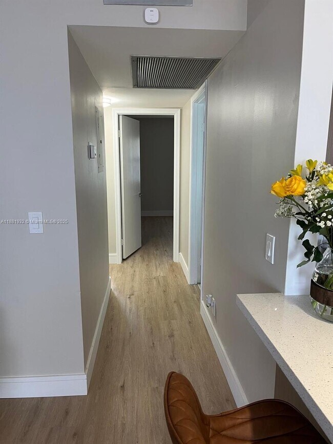 Building Photo - 13255 SW 9th Ct