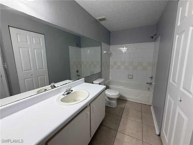 Building Photo - 11490 Villa Grand