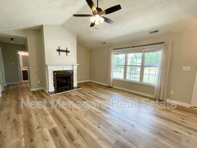 Building Photo - 5325 Wallbrook Dr